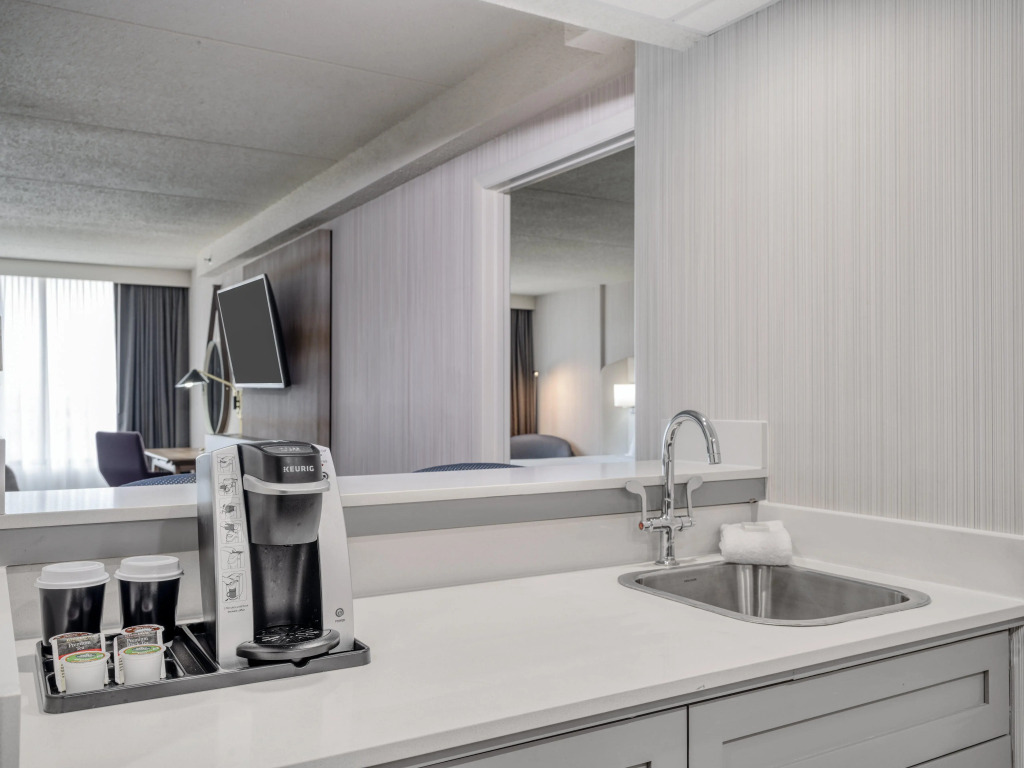 Crowne Plaza Indianapolis-Airport by IHG
