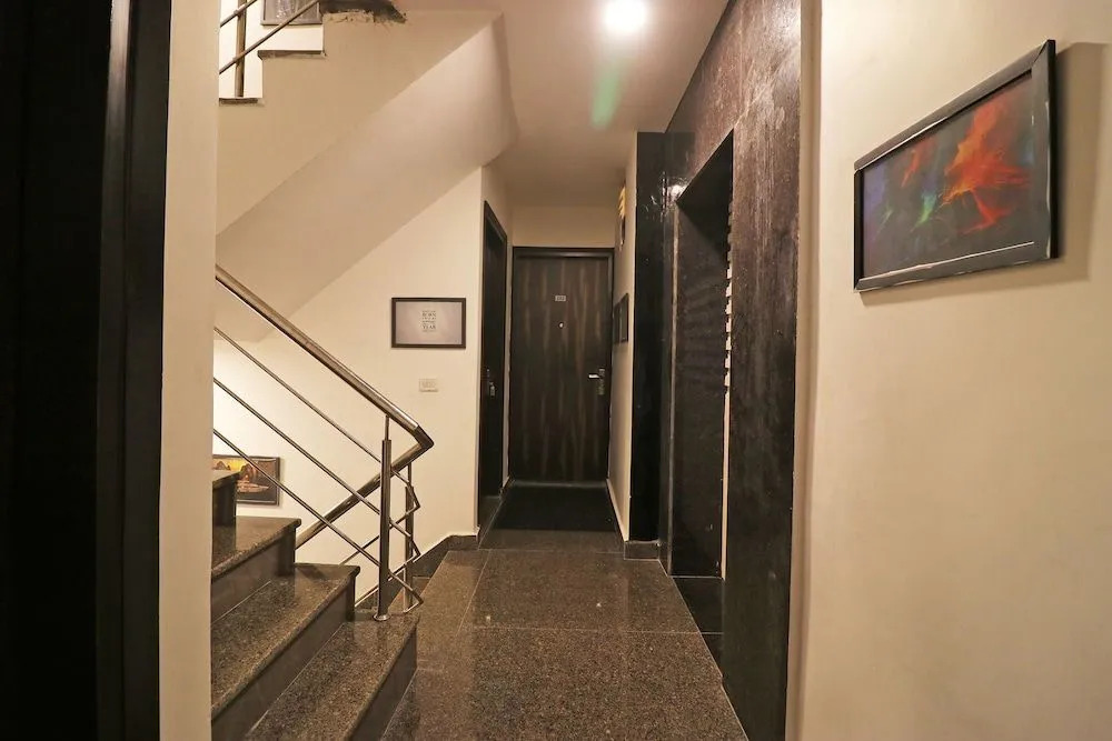 OYO 48708 Om Palace