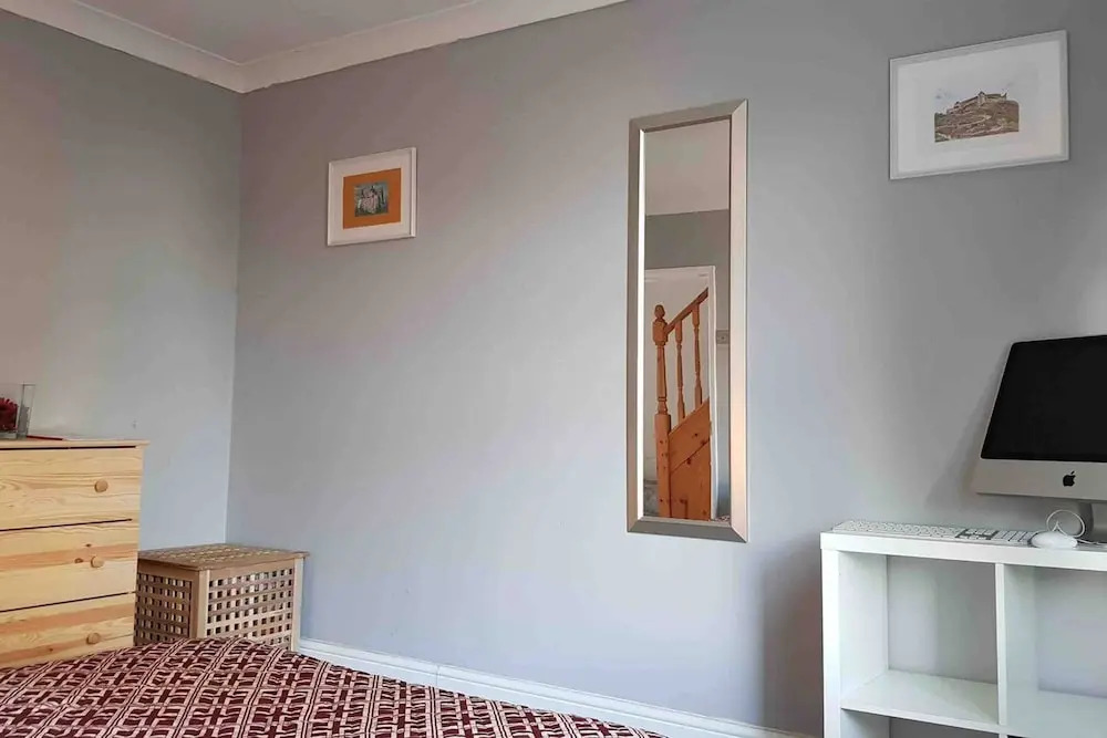 Double bedroom near Heathrow