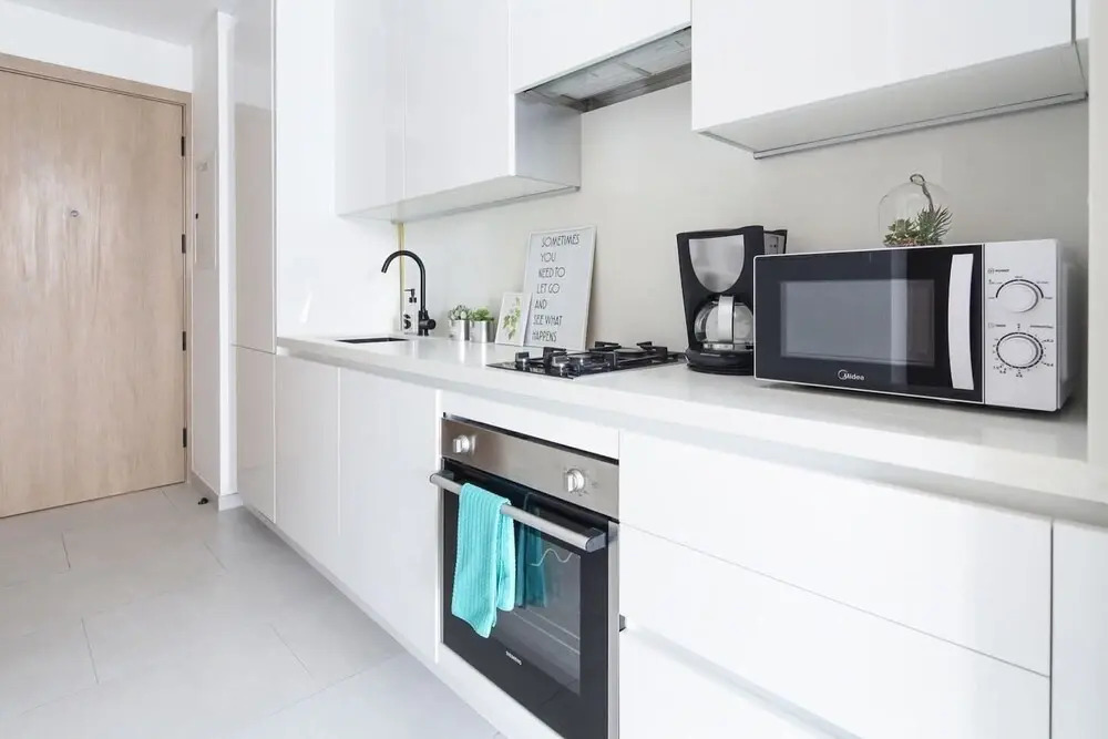 Modern & Adorable Studio w/ Spectacular Burj Khalifa Views!