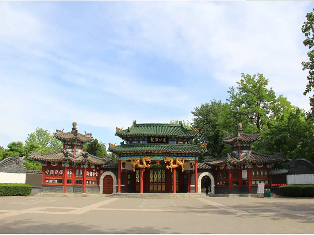 James Joyce Coffetel Hotel (Beijing Xiaohongmen subway station)