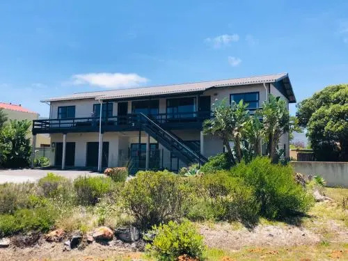 Glow Boutique Suites & Guesthouse