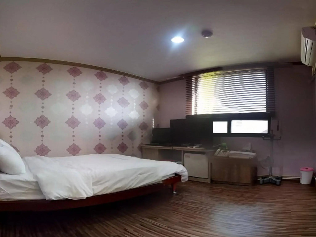 Queen Motel Andong