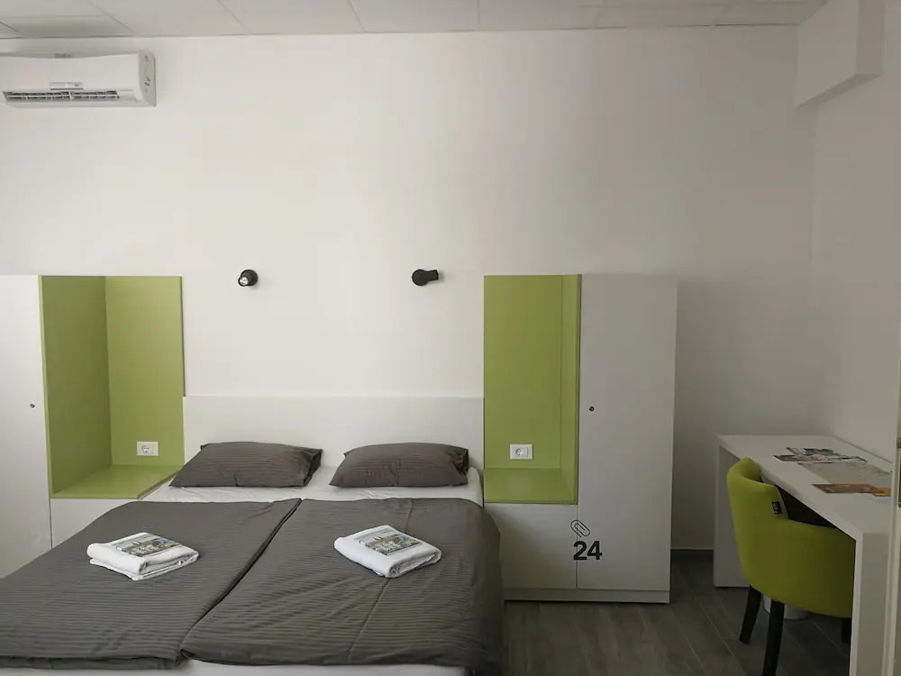 Hostel 3F