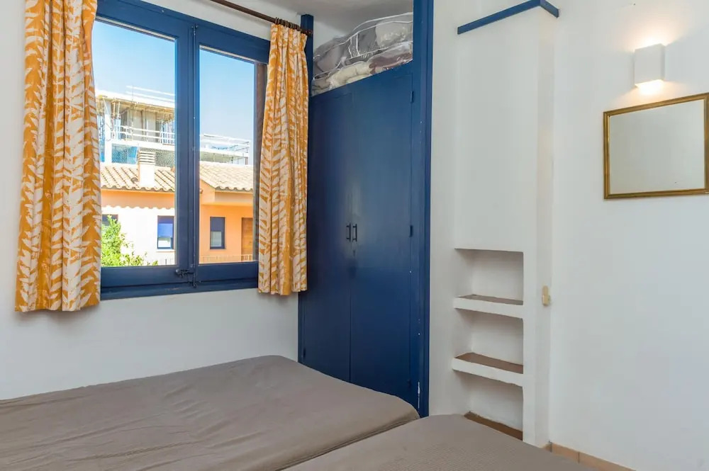 Y-4 Calella DE Palafrugell 3 PAX