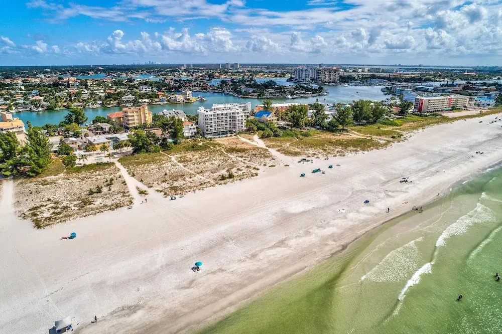 Oceana 305 East
