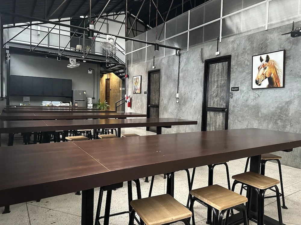 Premier Hostel Chiang Mai