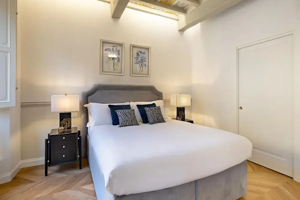 Genteel Home Giraldi