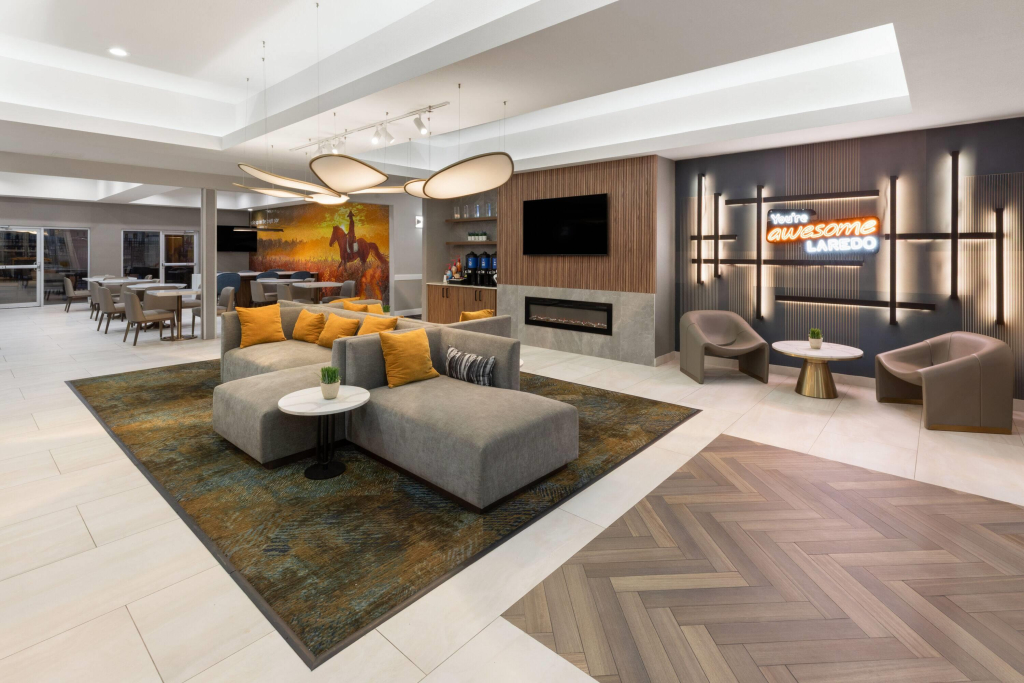 La Quinta by Wyndham Laredo Airport