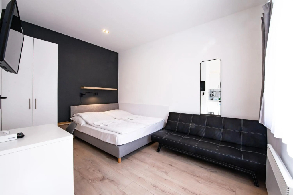 Chesscom Apartments