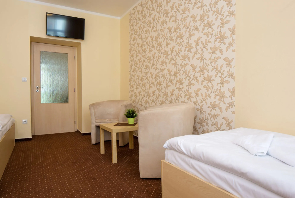 Hotel Cyro