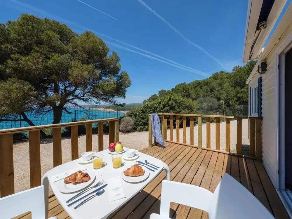Bungalow in Tarragona by the Beach