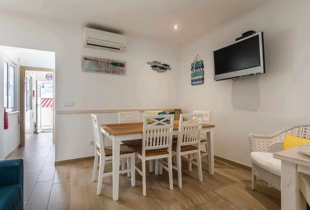 Casa Mar d Alma T2 150m Praia Peneco