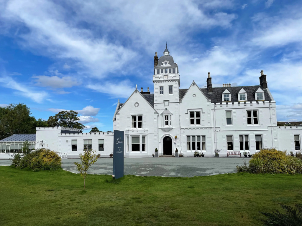 Skeabost House Hotel