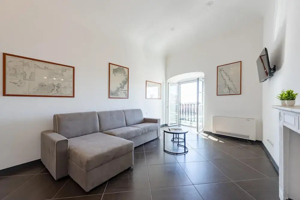 Sea View Apartment Next To Acquarium