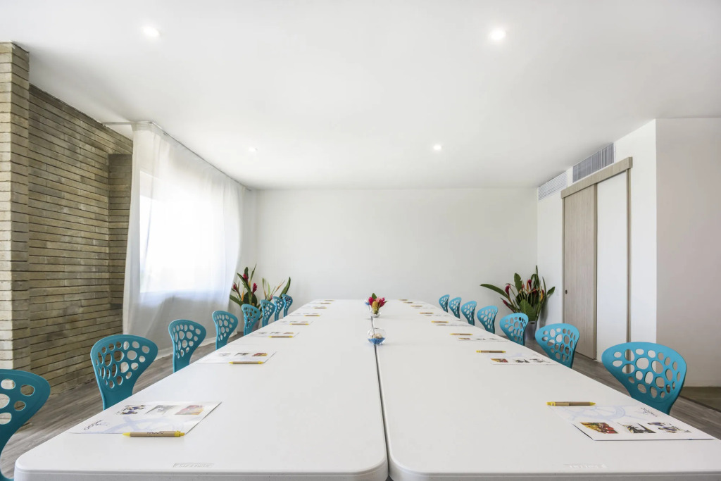 Pop Art Hotel CLC Puerto Mamonal Cartagena