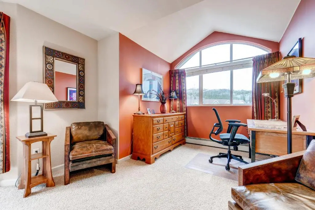 Three-Bedroom Spacious Condo 206 at Bay Club