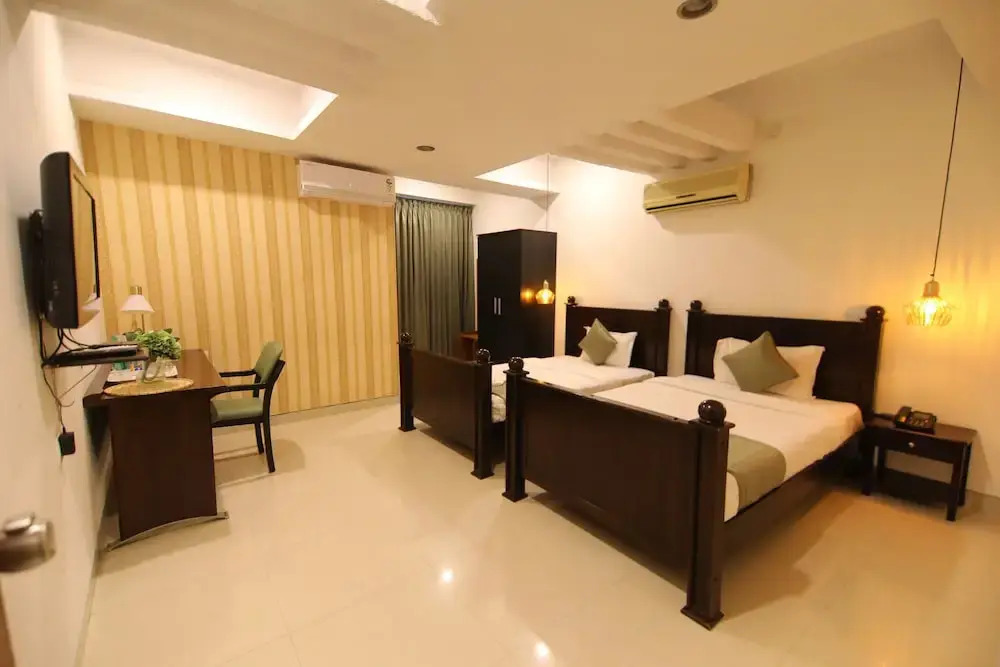 Earth Hotels
