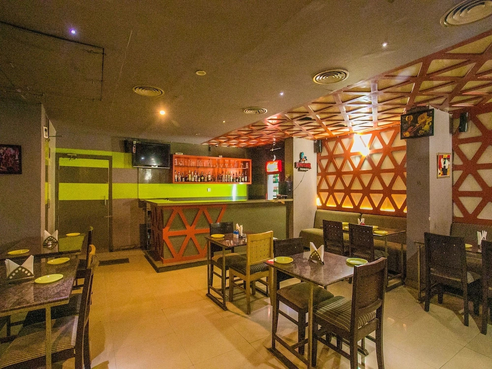 OYO 16568 Bhagini Residency