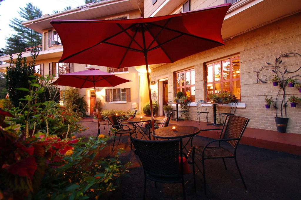 Lakeview At Fontana A Rustic Mountain Inn & Spa