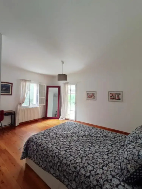 Villa - Pool - 3 Bedrooms - Garden
