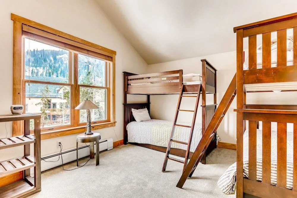Red Hawk Townhome 2350