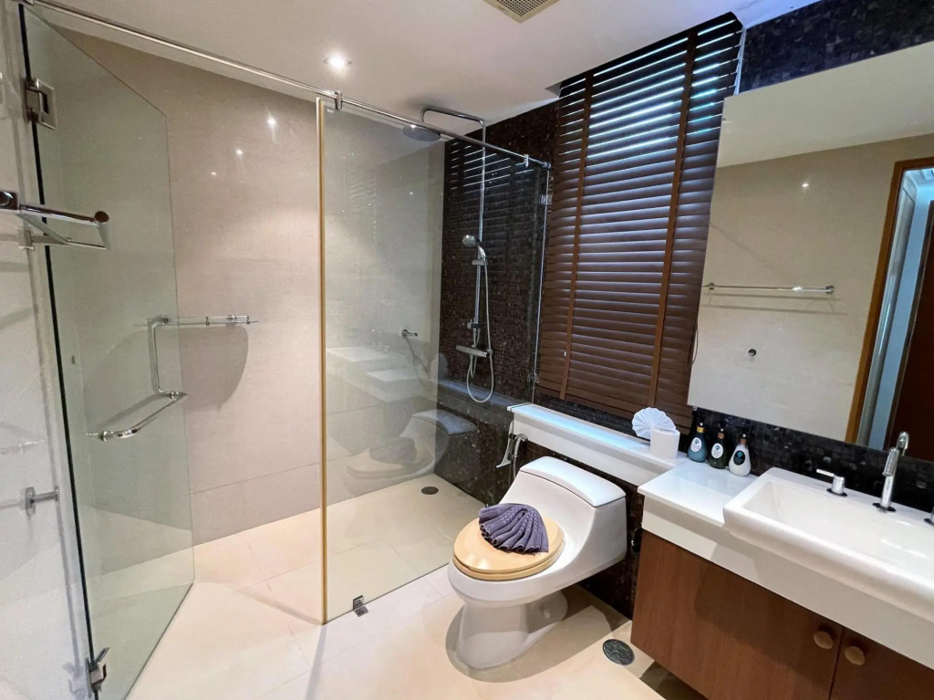 Patong sea view apartment at Privilege, rooftop pool