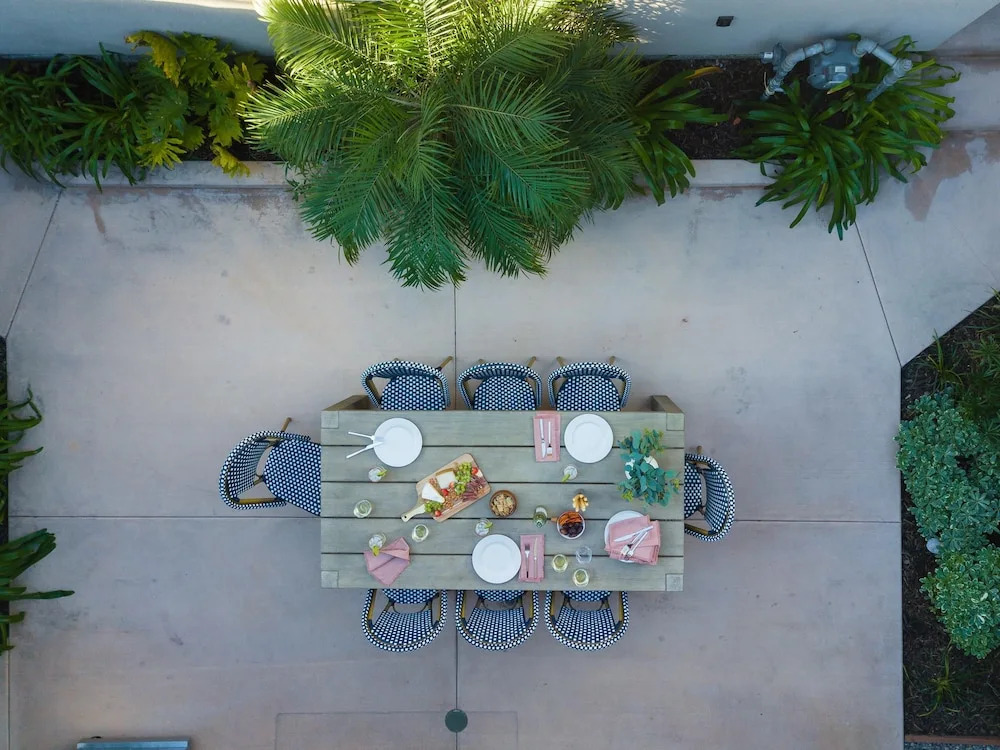 Iris by Avantstay - Modern Home w/ 3 Patios & Rooftop Views