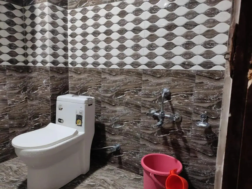 Hotel Silver Inn Srinagar