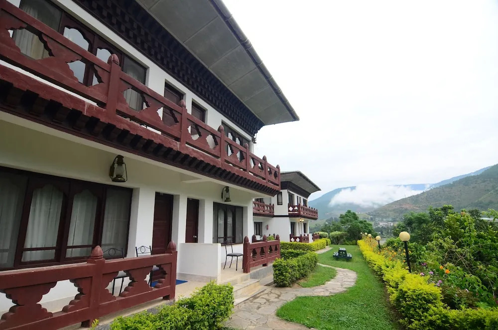 Himalayan Dragon'S Nest Hotel