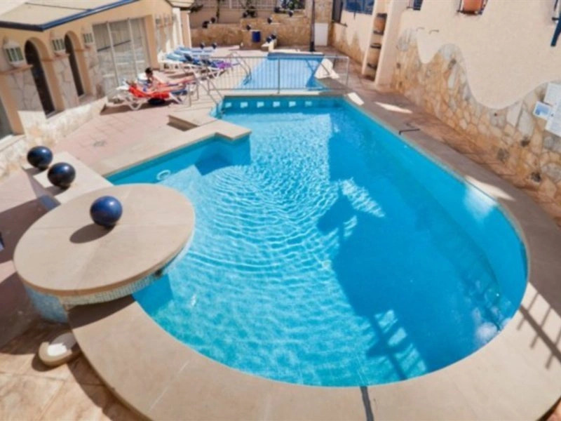 Atzaro Apartments