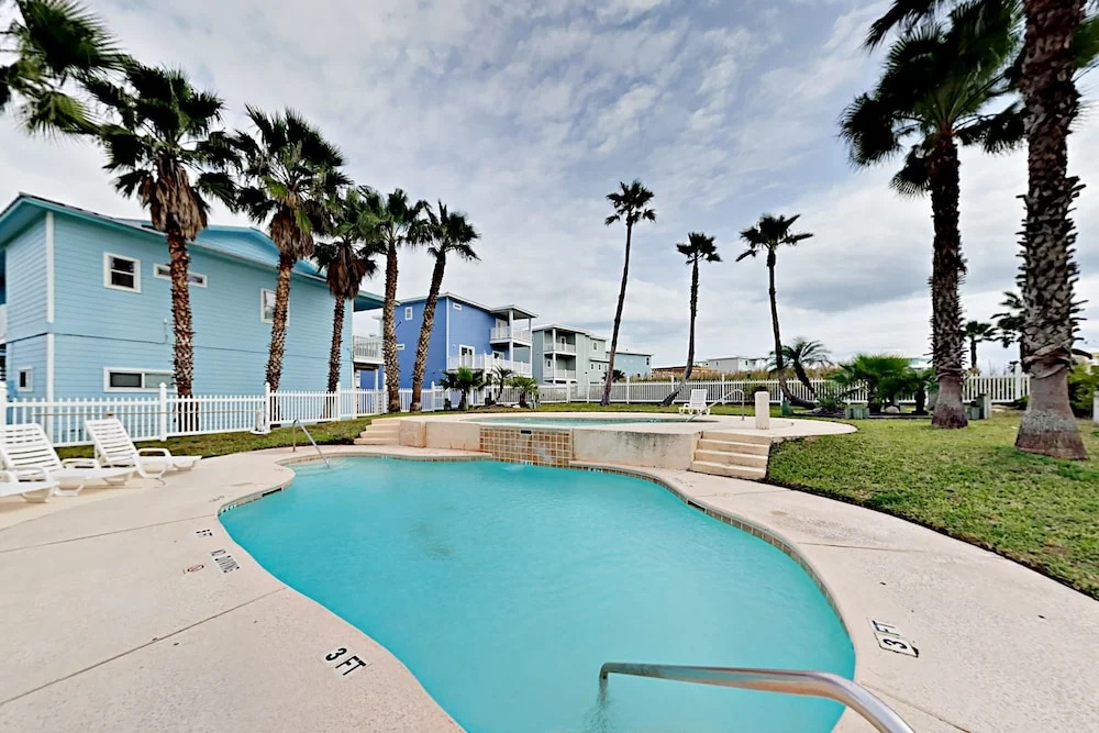 Aransas Tarpon 5 Bedrooms 3 Bathrooms Home