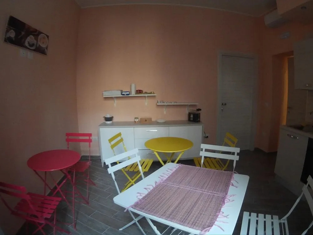 B&B Da Ary colorful rooms