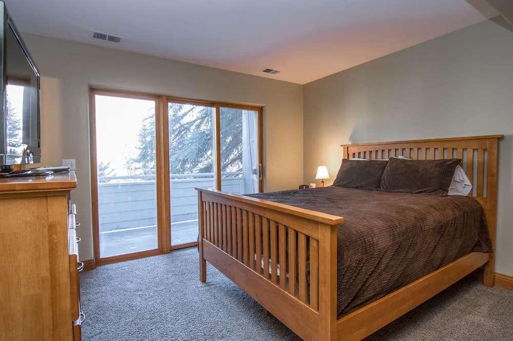 Roomy Vail House in Inter mountain by RedAwning