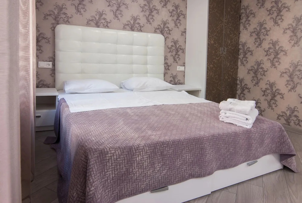 Апартаменты Home-Hotel, ул. Владимирская, 7