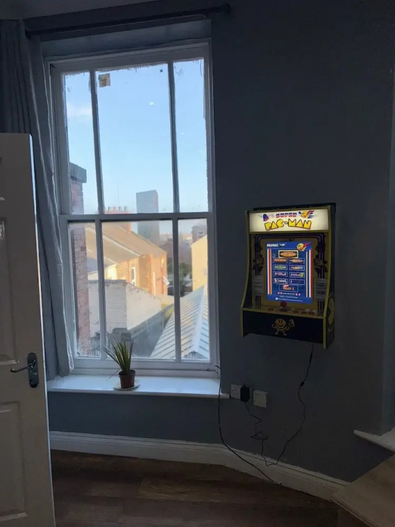 Citycenterapt-4br-wifi-freeparking-retroarcade