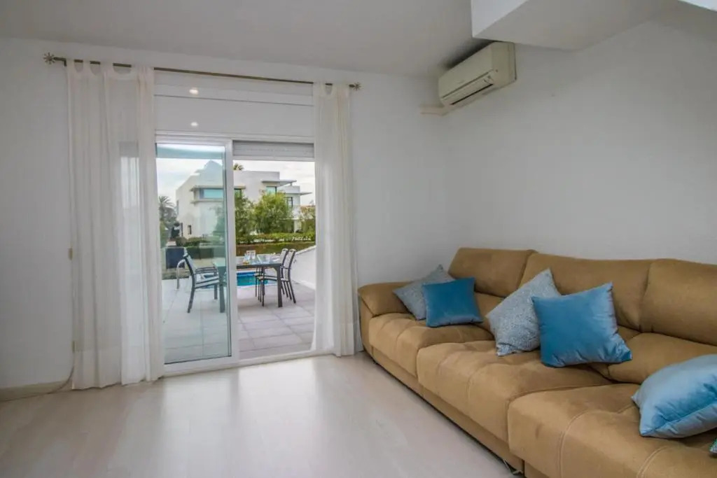 Empurialola -Casa pescador con piscina y amarre en Empuriabrava -152