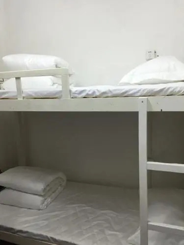 Yujiang International Hostel Jingji 100 Branch