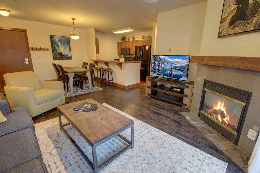Oro Grande by Summit County Mountain Retreats