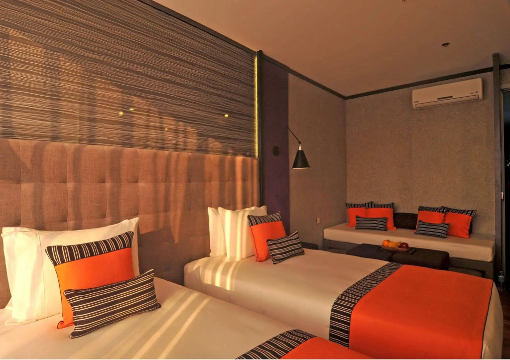 Hive Hotel and Convention Place