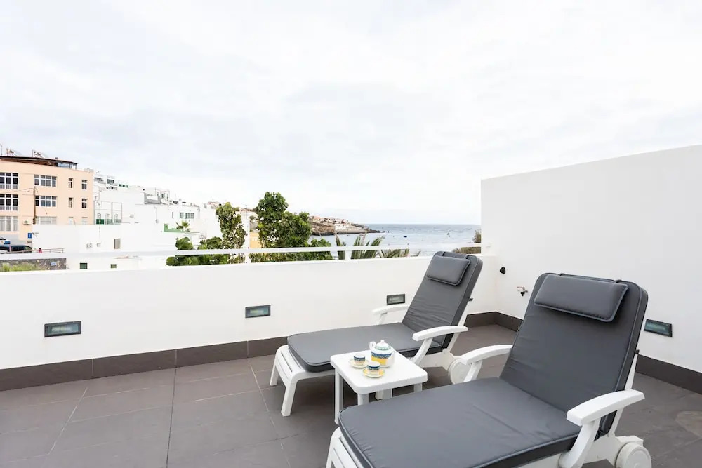 HomeLike Stunning Sea Front House El Poris
