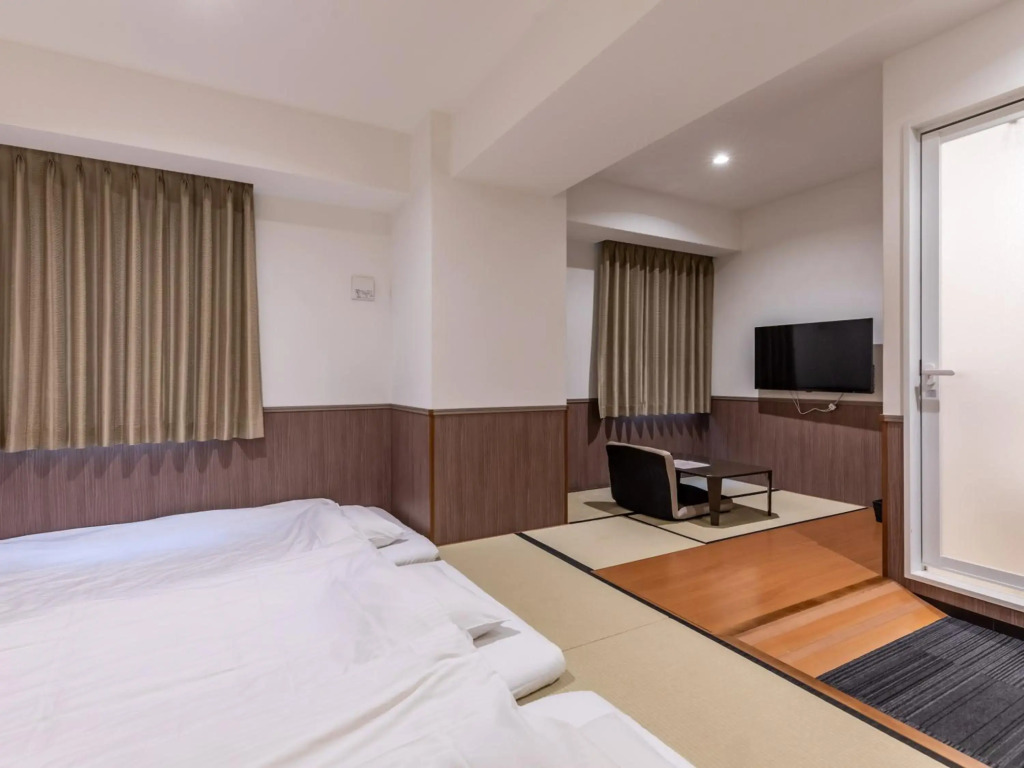 Hotel Excellence Enmachi Ekimae
