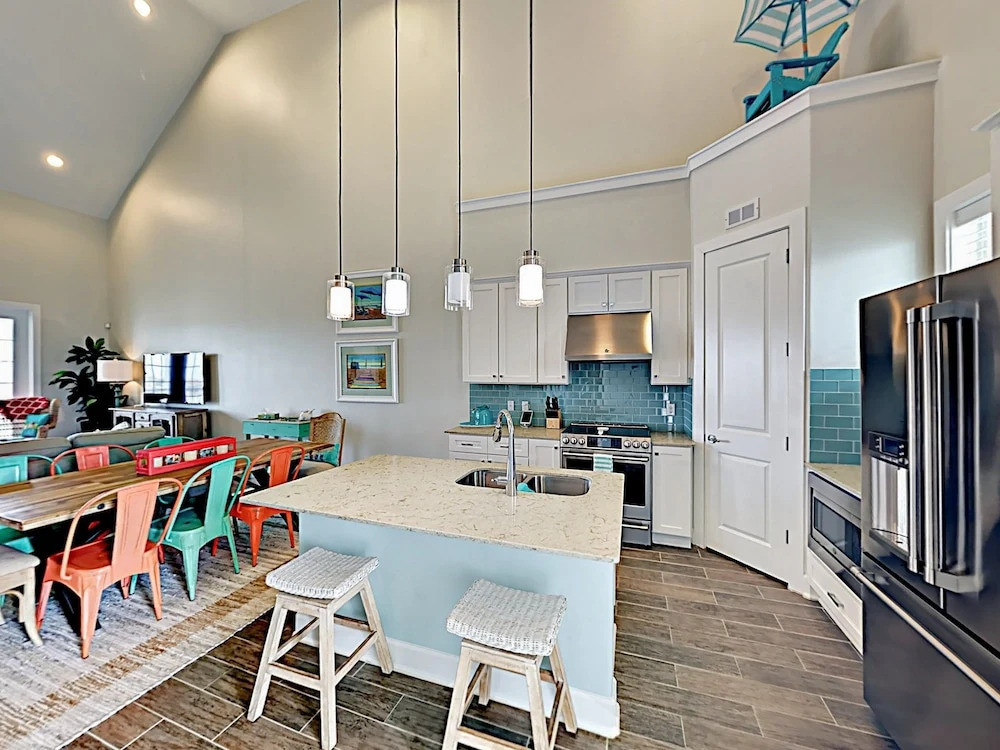 137 Palmilla Condo - 3 Br condo by RedAwning