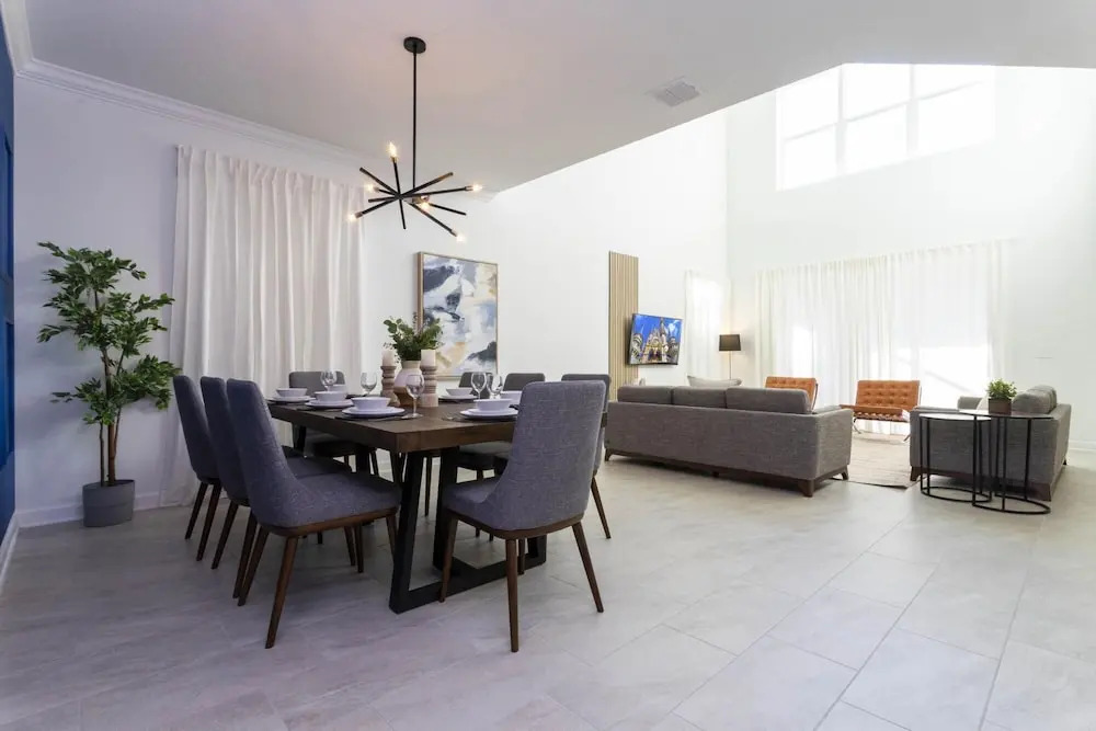 Super Luxury Modern Home Prime Location