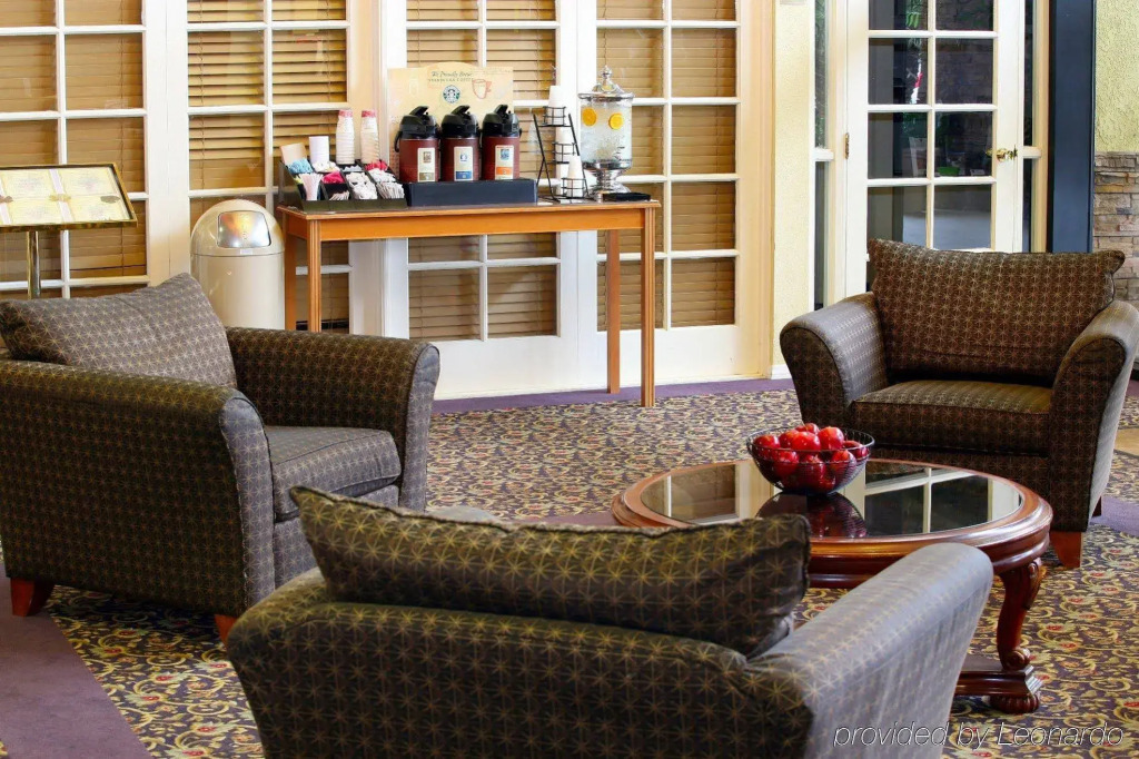 Hotel dLins Ontario Airport