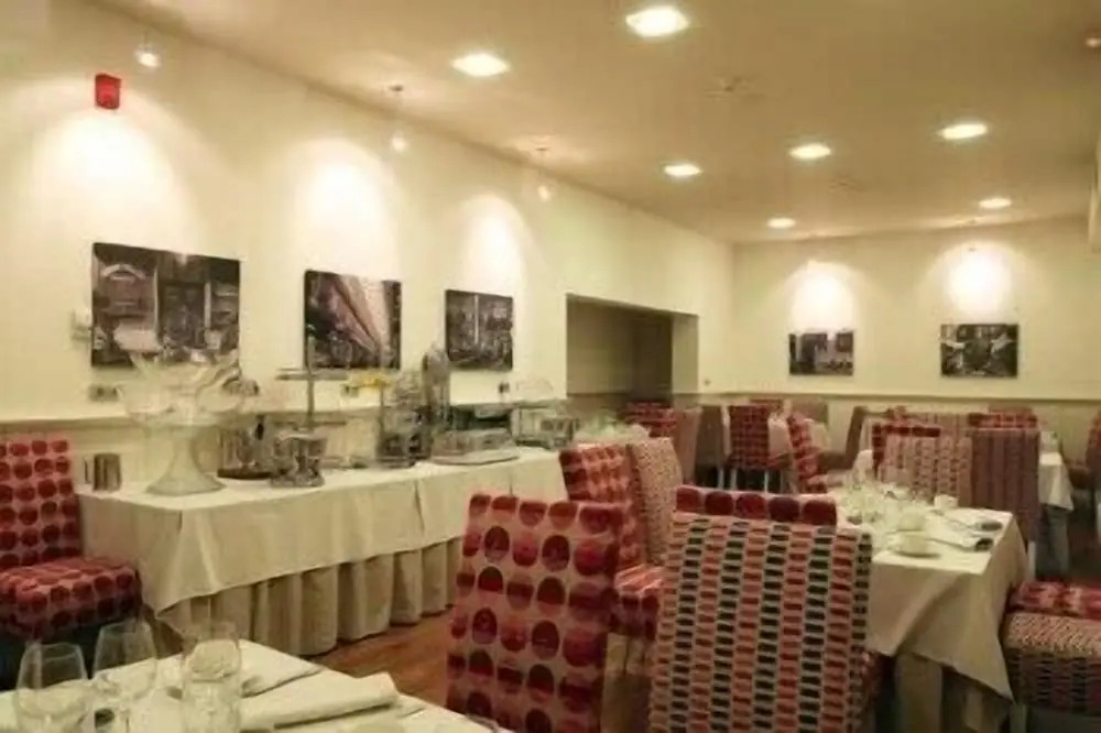 Hotel Restaurante El Valles 4 ESTRELLAS