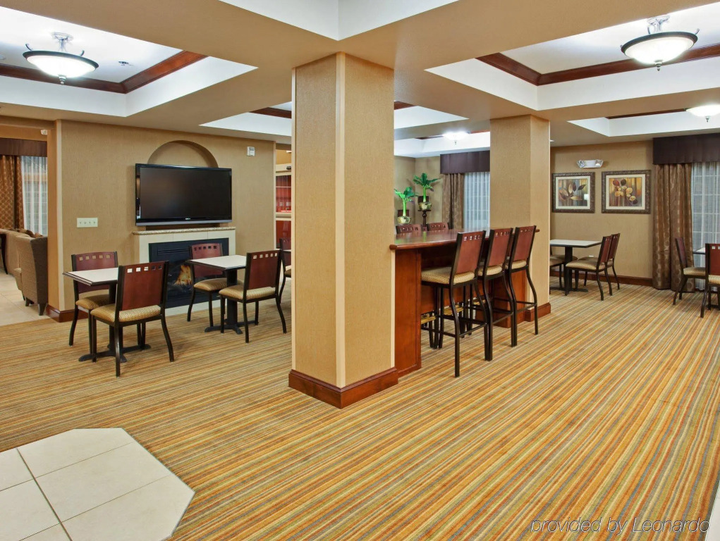 Holiday Inn Express Hotel & Suites Willows by IHG