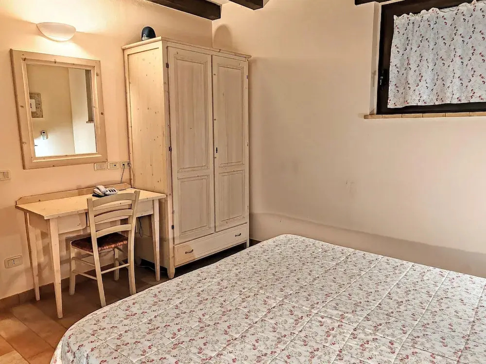 Apartment With Shared Pool