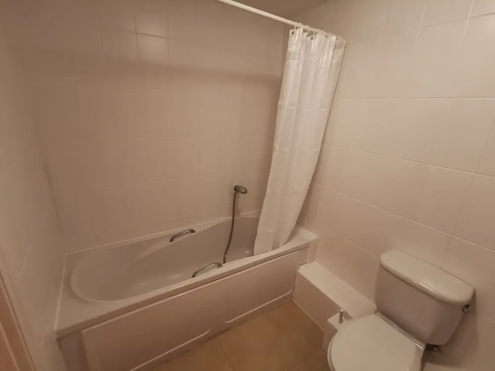 The Qube Apartments Sleeps 6 Parking