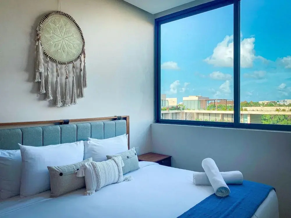 The True Meaning of Luxury and Convenience 3 BR Penthouse With Private Pool Rooftop Amazing Views BBQ Area